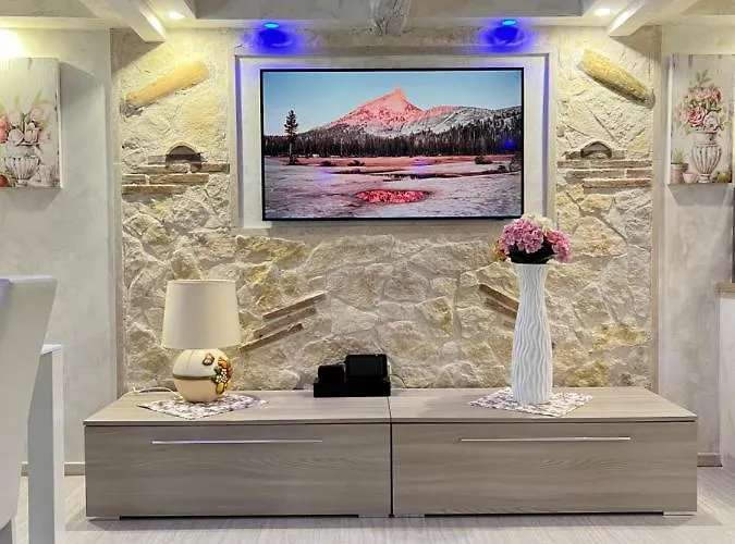 Historic Center, 800 Meters From The Trevi Fontain Апартаменты Рим